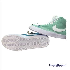 Nike Blazer ‘77 Vintage Mid ‘Healing Jade’